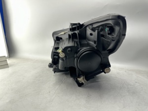 Piezas de par izquierdo y derecho modelo 2024 para faros delanteros LED <span class=keywords><strong>Mercedes</strong></span> Vito W447 usados originales - Product Image 3