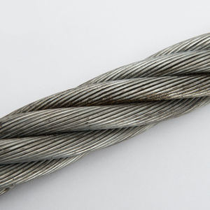 Cable de Acero al Carbono Resistente a la Corrosión, Fabricado en China, con Especificaciones Precisas, para Secado Doméstico y Remolque de Equipos Ligeros - Product Image 1