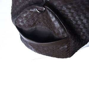 Sac de voyage de sport en cuir véritable de qualité supérieure, grand format, robuste, avec fermeture éclair, à prix abordable - Product Image 4