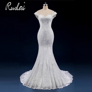 Ruolai PWD-H1081 Cristal De Luxe Et Perles Applique De Mariée Sirène Hors Épaule Robes De Mariée - Product Image 1