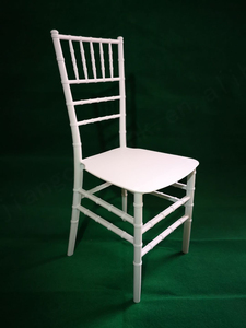 Chaises Chiavari Tiffany empilables en PP blanc de conception moderne pour événements extérieurs, hôtels et banquets, fabriquées à Foshan - Product Image 5
