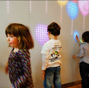 Trẻ em phổ biến tương tác tường trò chơi Kinh Tế Trung tâm mua sắm và cửa hàng bán lẻ tương tác chiếu Tường Bề mặt trò chơi - Product Image 4