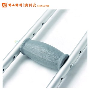 ไม้ค้ำยันรักแร้อลูมิเนียมอัลลอยด์ Foshan Oriental รุ่น FS925L ปรับความสูงได้ พร้อมที่จับโฟม - Product Image 1