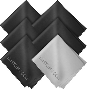 Chiffon de nettoyage pour <span class=keywords><strong>lunettes</strong></span> en <span class=keywords><strong>microfibre</strong></span> personnalisé en gros produit d'entretien pour lentilles de <span class=keywords><strong>lunettes</strong></span> de soleil avec logo imprimé personnalisé - Product Image 2