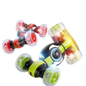 <span class=keywords><strong>360</strong></span> °   Coche Teledirigido Acrobático con Giro y Volteo - Control Individual y Doble, Sensor de Gravedad, Luces LED y Música Dinámica - Product Image 1