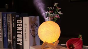 Moon Ball 880ml Diffuseur d'huiles essentielles ultrasonique à changement de couleur humidificateur d'air petit Usb décoration colorée - Product Image 2