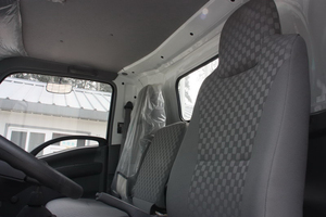 Hot Sale <strong>Isuzu</strong> <strong>Elf</strong> Box Van <strong>Truck</strong> and Cargo <strong>Truck</strong> Cheap <strong>Price</strong> - Product Image 2