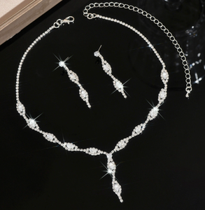 スタイリッシュな女性用ブライダルジュエリーセット、シルバー銅合金、パール、ラインストーン、ロマンチックなダイヤモンドアクセント、結婚式の贈り物に - Product Image 5