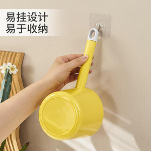 Louche à eau en plastique pour cuisine, avec poignée épaisse et durable, idéale pour laver les fruits et légumes - Product Image 3