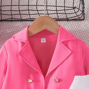 ชุดเสื้อผ้าเด็กผู้หญิงสไตล์หวานสำหรับฤดูใบไม้ผลิและฤดูใบไม้ร่วง เสื้อแขนกุดผูกโบว์ + กางเกง + เสื้อคลุมแขนยาว ชุด 3 ชิ้น ผลิตจากโพลีเอสเตอร์ 100% ระบายอากาศได้ดี - Product Image 3