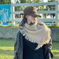 Nouvelle Écharpe Carrée en Soie Épaisse et Chaude, Style Coréen Haut de Gamme, Polyvalente, avec Pompons, pour Automne-Hiver
