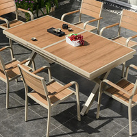 Ensemble de table de jardin extensible moderne haut de gamme personnalisé en plastique, bois et alliage d'aluminium