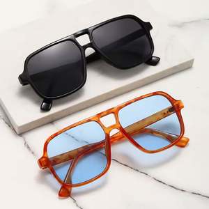 Lunettes de soleil pilote vintage 2025 pour femme avec logo personnalisé, protection UV400, rivets et double pont - Product Image 4