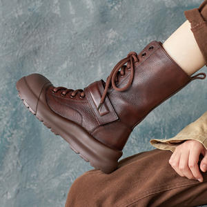 Bottes Martin mi-mollet pour femme, style britannique, nouvelle collection automne-hiver, en cuir de vachette fait main, à bout rond, lacets croisés, montantes - Product Image 2