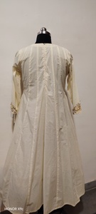 Conjunto de Kurti largo de algodón Anarkali hecho a mano para fiestas, diseño moderno y ligero para mujer. - Product Image 4