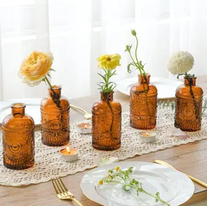 流行批发玻璃花蕾花瓶套装小型透明琥珀花蕾花瓶散装迷你复古装饰瓶婚礼花装饰