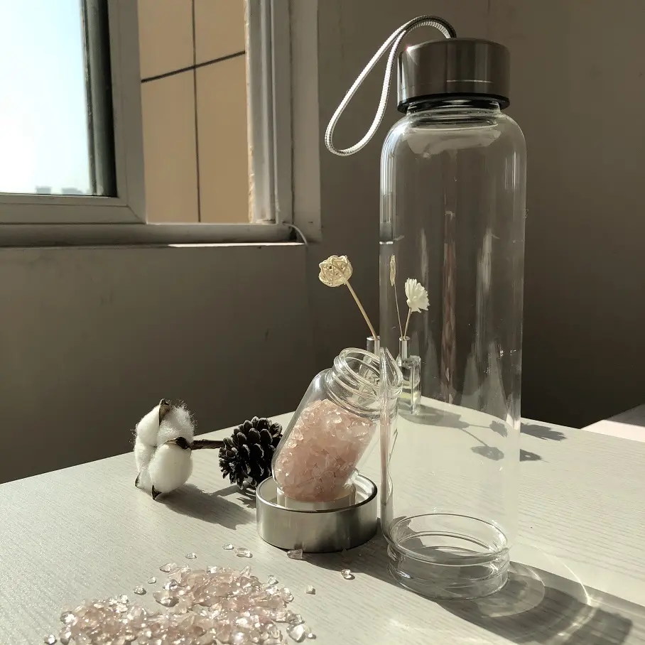 Desain baru ramah lingkungan bebas bpa botol air glitter transparan kelas atas dengan batu permata