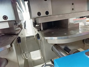 Đầy Màu sắc PVC uPVC Vinyl cửa sổ hồ sơ Maker đôi-đầu Máy hàn liền mạch PLC động cơ thành phần cốt lõi cho Cửa Cửa sổ - Product Image 6