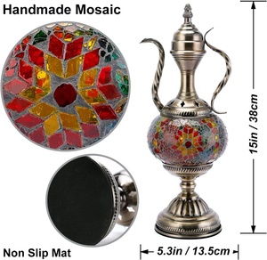 Lampe de table en mosaïque marocaine turque artisanale de Marrakech, lampe à thé en verre coloré, lampe d'Aladin avec base en bronze - Product Image 2