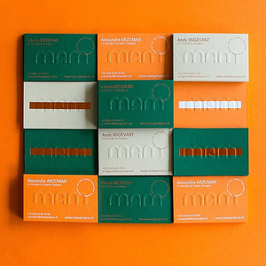 Пользовательские роскошные частные цветные тисненые ПВХ прочные визитные карточки печать Услуги свадебные приглашения открытки - Product Image 1