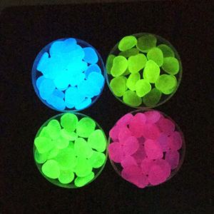 Multi-Functionele Kleurrijke Kleine Glow-In-Dark Ronde Stenen Heldere Lichtgevende Rotsen Voor Huis Aquarium Tuin Weg Decoraties - Product Image 3