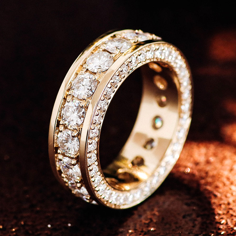 Bague moissanite en or massif 14 carats