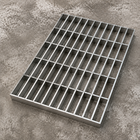 Grille en acier galvanisé / Grille en aluminium / Grille en acier inoxydable pour passerelles, plateformes, marches d'escalier et couvercles de tranchées