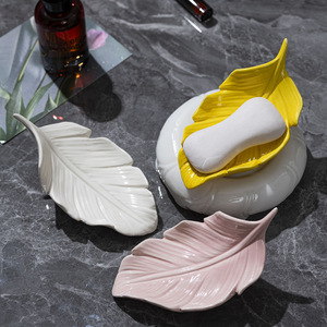 Ruijie Leaf-Shaped Ceramic Soap Dish Drainable For Bathroom Home Use Deck Mount Pink White Yellow - Product Image 1