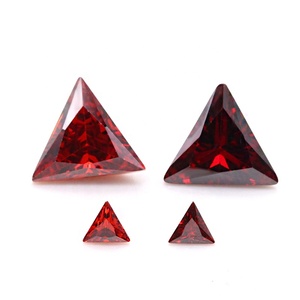 Yingma Chất Lượng Tốt 3*3 Mm-10 * 10Mm Tốt Nhất Loose Stones Garnet Màu Nhân Tạo CZ Zircon Tam Giác Hình Dạng Cubic Zirconia - Product Image 3