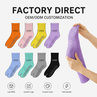Chaussettes de yoga et de Pilates antidérapantes à logo personnalisé, faible MOQ, couleur unie, pour barre et danse, pour femmes, directement de l'usine, marque privée