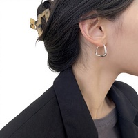 Boucles d'oreilles clous électroplaquées, style coréen minimaliste, tendance et élégantes, nouveau design pour femmes