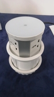 KLASS Pop-up-Buchse für die Küche Versteckter Tisch schalter Motorisiertes Heben UK EU US-Standardst ecker USB-C schnelles kabelloses Laden