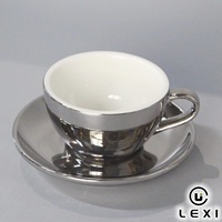 Ensemble tasse et soucoupe à expresso plaqué argent, finition miroir, céramique de luxe, tasse à café moderne, cadeau pour barista, décoration de table