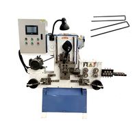Machine de formage de fil d'agrafes de clôture
