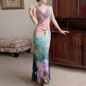 เดรสยาวทรงเข้ารูปพิมพ์ลายดอกไม้จีนสไตล์วินเทจ คอวีผูกโบว์  สำหรับวันพักผ่อน - Product Image 3