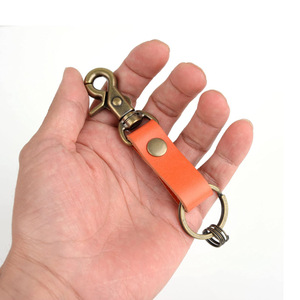 Personalized <b>leather</b> <b>keychains</b>, retro-style car <b>keychains</b>, bag and car accessories, logo printing available. - Product Image 4
