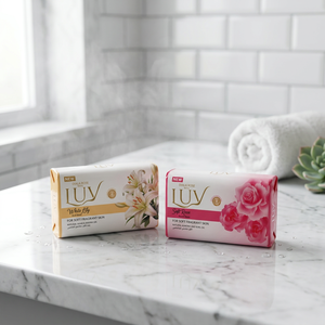 Jabón en Barra LUY Ecológico de Lirio Blanco y Rosa Suave - Hidratante, Iluminador y Blanqueador para una Piel Suave y Fragante, para Todo Tipo de Piel - Product Image 1