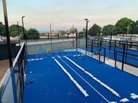 Pista de Pádel Panorámica de Diseño Italiano, Pista de Tenis de Pádel Doble de 100*50 con Columnas en las Esquinas, Precio Directo de Fábrica al por Mayor PD-01