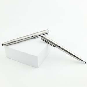 Stylo à bille élégant en acier inoxydable, stylo à bille en métal personnalisé de qualité supérieure, cadeaux pour femmes d'affaires et hommes matures - Product Image 1