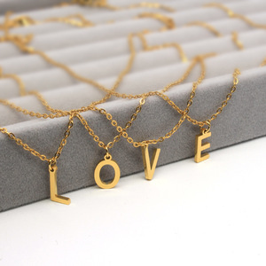 Collar con Letras del Alfabeto Inglés, Accesorios Coreanos, Diseño Exclusivo para Mujer, Colgante de Acero Inoxidable, Collar de Titanio - Product Image 5