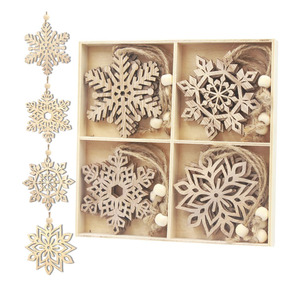 Fiocchi di Neve in Legno Natalizi da Appendere, Ornamenti Fai-da-Te, Ritagli in Legno Non Finito per Decorazioni Natalizie - Product Image 1