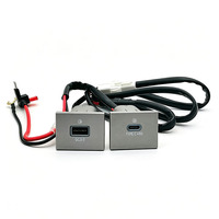 Prise USB double à charge rapide avec indicateur LED, chargeur de remplacement pour tableau de bord 12V DC, compatible avec Ford Focus MK2 MK3, position d'origine
