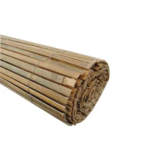 Cerca de tela de bambu ao ar livre
