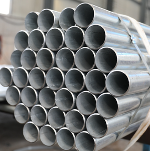 Tuberías Estructurales Profesionales con Recubrimiento de Zinc Pesado para Invernaderos en <span class=keywords><strong>Santiago</strong></span> de Chile, Tubería de Acero Soldada Galvanizada por Inmersión en Caliente - Product Image 1