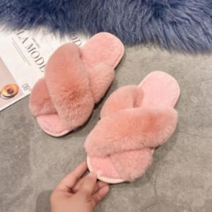 Chaussons d'intérieur pour femmes en fausse fourrure, design croisé, semelle EVA souple, antidérapants, chauds, pour l'hiver - Product Image 3