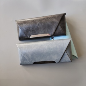 Estuche de Gafas de Sol de Cuero PU, Caja de Gafas Ópticas con Diseño Único y Logotipo Personalizado - Product Image 4