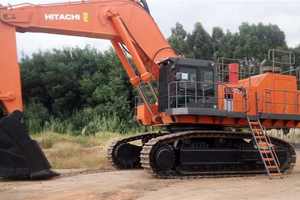 Excavatrice sur chenilles Hitachi EX1200 d'occasion, haute qualité, prix bas, d'origine japonaise, garantie 1 an sur moteur, boîte de vitesses et pompe, équipement de construction - Product Image 3