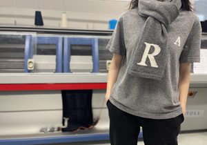יוקרה אישית עיצוב חורף <span class=keywords><strong>100</strong></span> טהור קשמיר צמר צעיף מכתב צעיף ללא גדילים מונגוליה נשים צעיפים