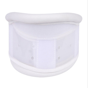 Soporte de Cuello Ajustable en Forma de U con Correa para la Barbilla, Blanco, Talla S/M, Soporte de Cuello de Plástico - Product Image 3