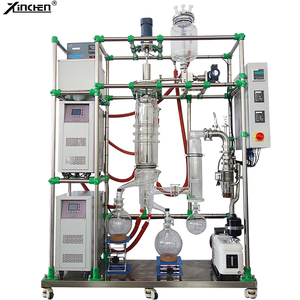 Évaporateur à film essuyé d'huile d'herbe à chemin court en acier inoxydable à deux étages 18 ~ 36 kg/h - Product Image 1